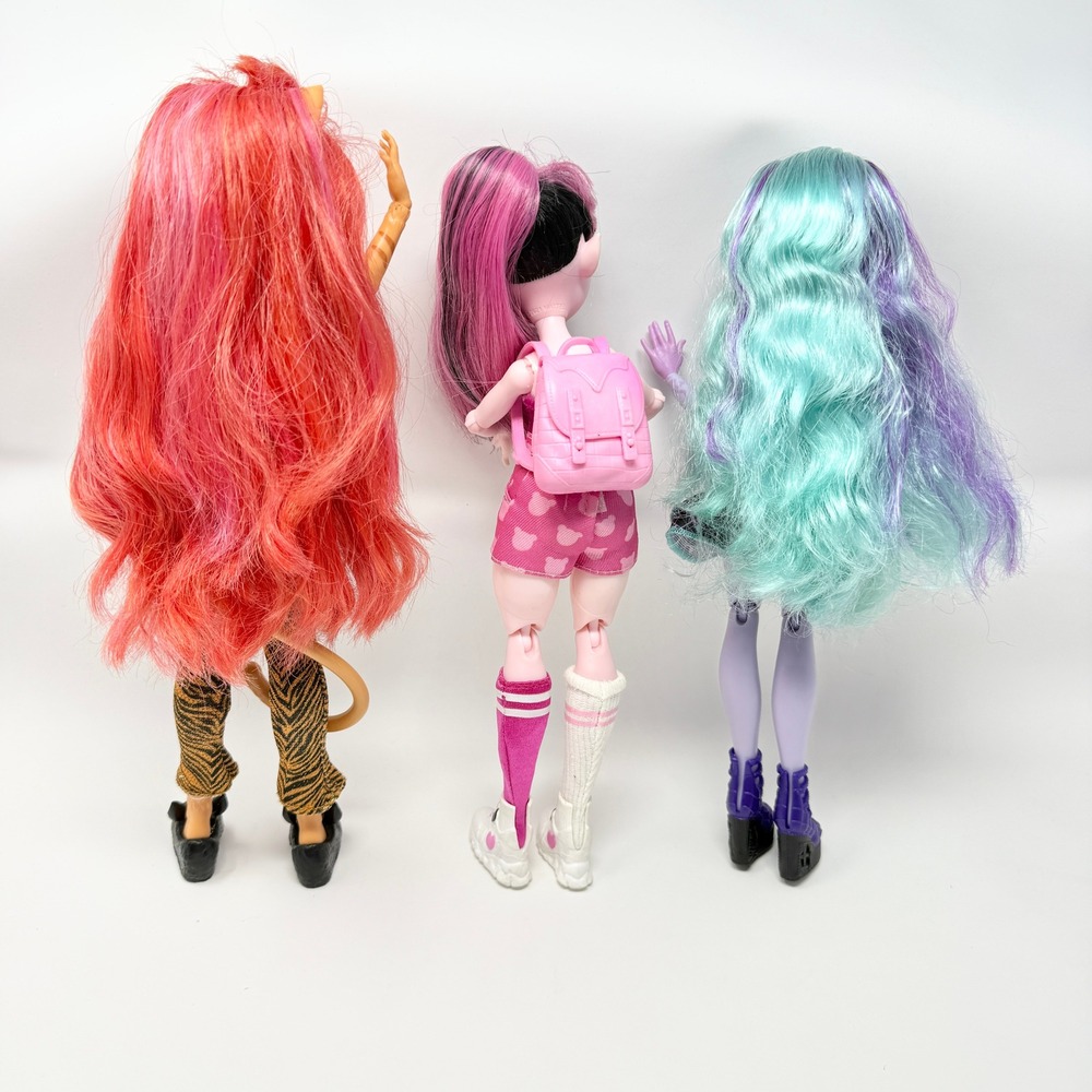 Monster High G3 Doll Lot Draculaura Toralei Stripe Twyla Mattel 2021 Only Dolls - Picture 2 of 13